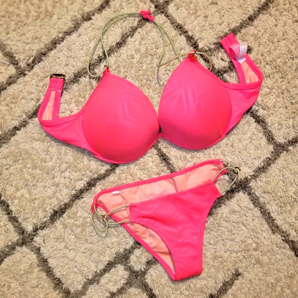 Bikinis 👙👙